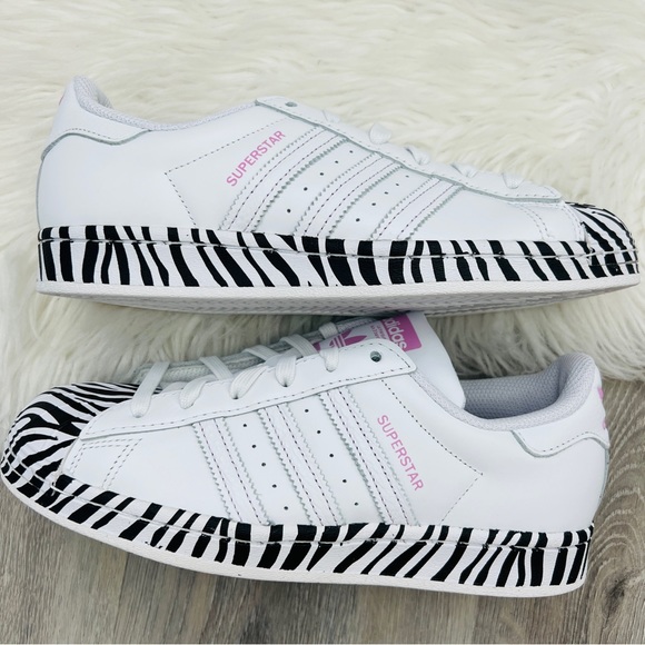 NWT Adidas Superstar Women’s Shoes - Picture 4 of 11